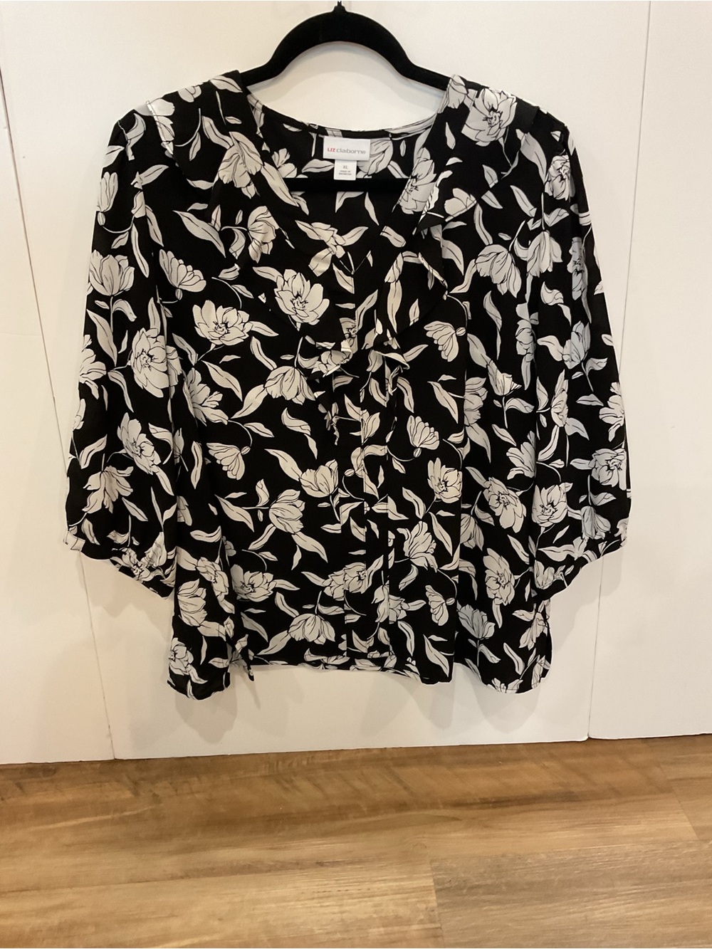 Liz Claiborne Black and White Floral Tie-Front Blouse